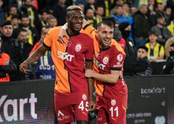 4 kırmızı kartlı olaylı derbi: Galatasaray, Kadıköy’den yarı final biletini alarak çıktı