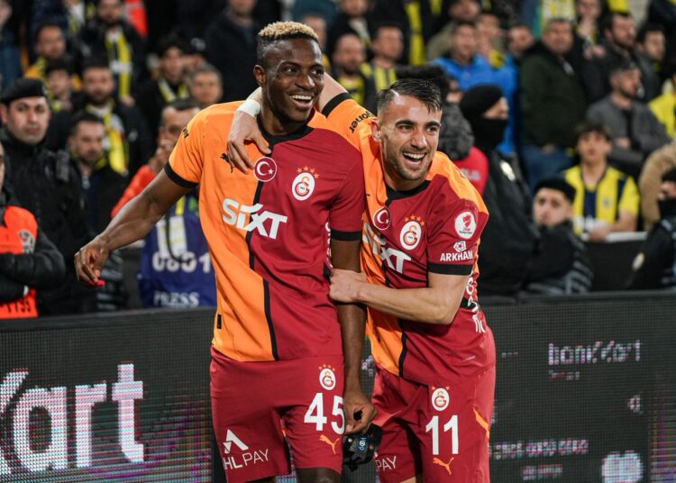 4 kırmızı kartlı olaylı derbi: Galatasaray, Kadıköy’den yarı final biletini alarak çıktı