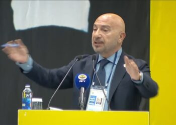 Hakan Bilal Kutlualp, Fenerbahçe başkanlığına adaylığını açıkladı 2 Hakan Bilal Kutlualp, Fenerbahçe başkanlığına adaylığını açıkladı