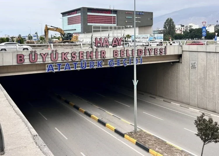 Hatay’ın ‘T’lerini çaldılar! 1 Hatay’ın ‘T’lerini çaldılar!