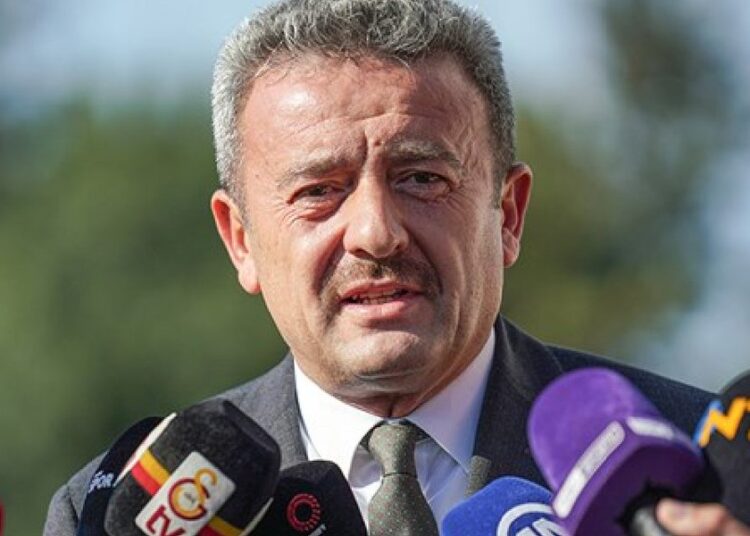 İbrahim Hatipoğlu'ndan yabancı hakem çıkışı: Acun Ilıcalı'yı hedef aldı 1 İbrahim Hatipoğlu’ndan yabancı hakem çıkışı: Acun Ilıcalı’yı hedef aldı