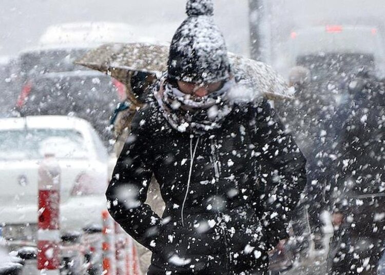 Kış geri geldi: Meteoroloji'den 12 ile kar yağışı uyarısı 1 Kış geri geldi: Meteoroloji’den 12 ile kar yağışı uyarısı