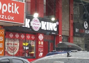 300’ü aşkın kişi yedikleri dönerden zehirlendi