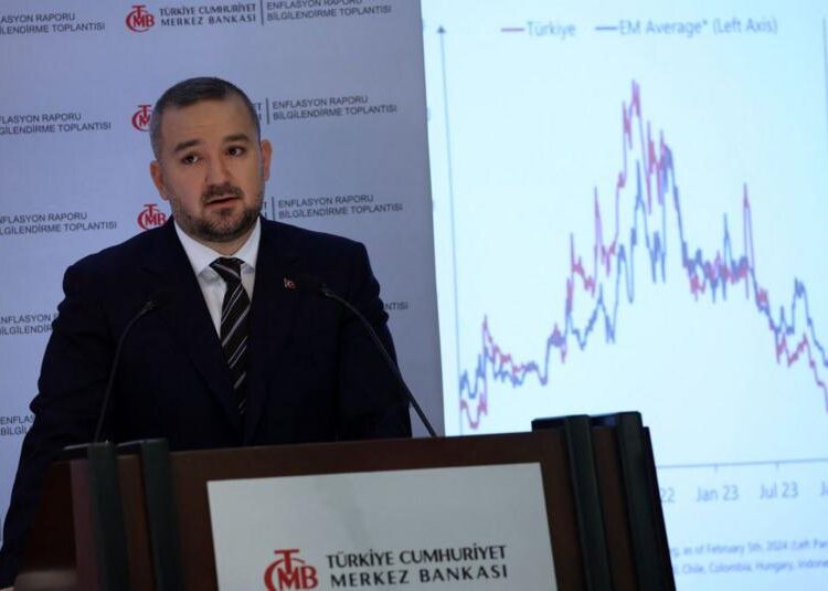 ABD’de konuşan Merkez Bankası Başkanı, güven kazanmaya çabaladı 1 ABD’de konuşan Merkez Bankası Başkanı, güven kazanmaya çabaladı