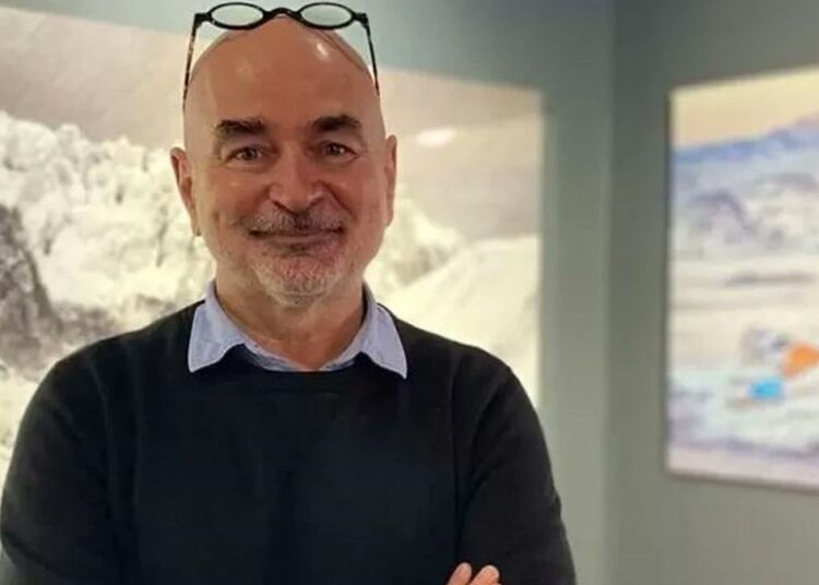 Gerekçe boykot: Gözaltına alınan fotoğraf sanatçısı Murat Germen serbest 1 Gerekçe boykot: Gözaltına alınan fotoğraf sanatçısı Murat Germen serbest