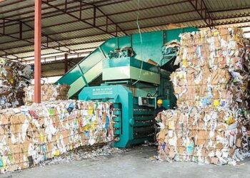 Sağ kolunu makinaya kaptıran çocuk işçi hayatını kaybetti