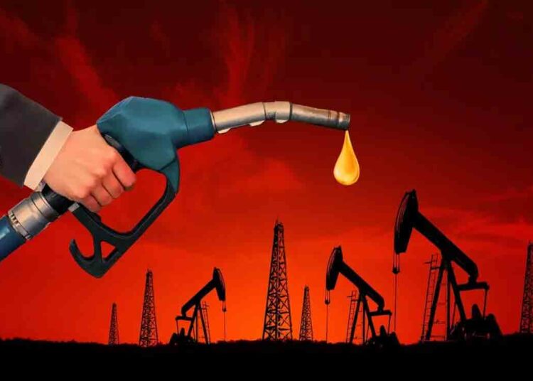 Petrolde sert düşüş! Varil fiyatı 64 doların altına indi 1 Petrolde sert düşüş! Varil fiyatı 64 doların altına indi