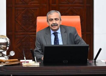 Sırrı Süreyya Önder’in doktorundan açıklama: ‘Bizi umutlandıran bir iki parametre var’
