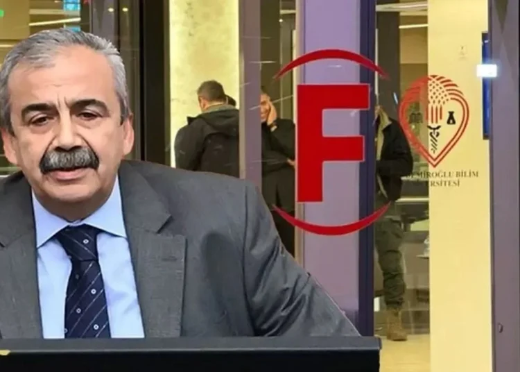 Sırrı Süreyya Önder'in durumunda değişiklik yok… Hayati tehlike sürüyor 1 Sırrı Süreyya Önder’in durumunda değişiklik yok… Hayati tehlike sürüyor