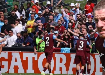 Trabzonspor U19 Takımı Salzburg’u yenerek finalist oldu! Rakip Barcelona