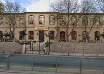 Ankara’nın 120 yıllık lisesinin tarihi binasına el mi konuyor?