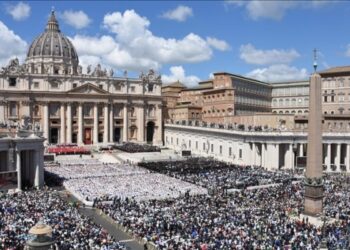 Kardinaller yeni papayı seçmek için 7 Mayıs’ta toplanacak