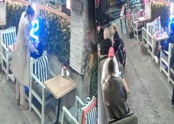 Kafede eşi ile otururken ensesinden vuruldu