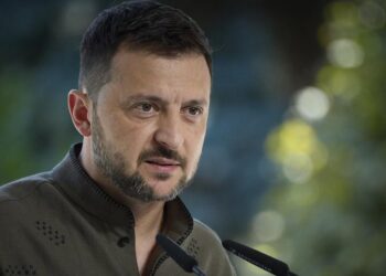 Zelenski’den Putin’e çağrı: Ateşkes uzatılsın