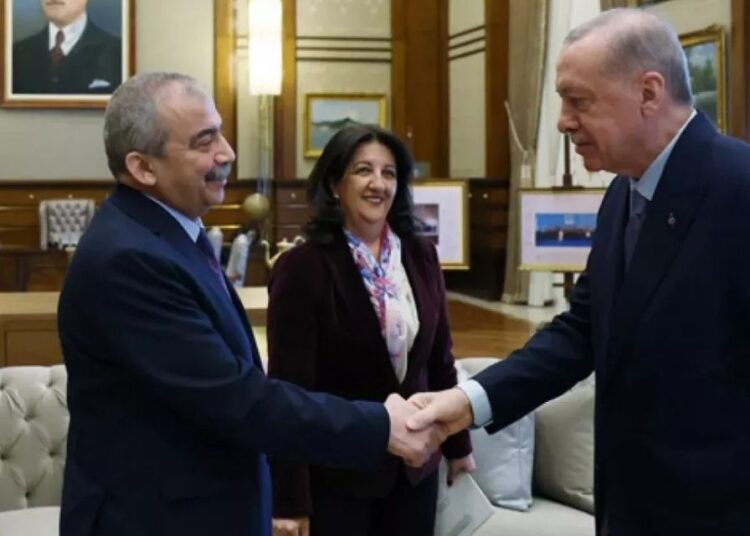 Cumhurbaşkanı Erdoğan'dan Sırrı Süreyya Önder için taziye mesajı 1 Cumhurbaşkanı Erdoğan’dan Sırrı Süreyya Önder için taziye mesajı