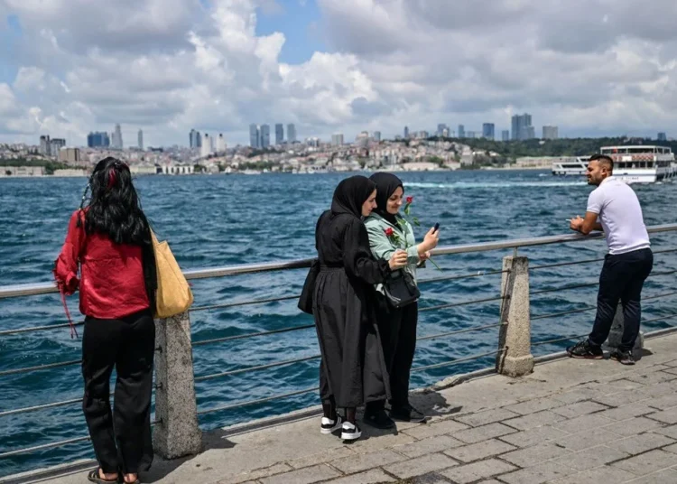 Bahar havası geliyor: Sıcaklıklar 27 dereceye kadar çıkacak 1 Bahar havası geliyor: Sıcaklıklar 27 dereceye kadar çıkacak