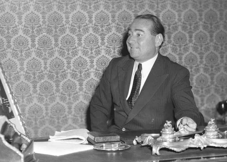 Vahap Aktaş yazdı I 27 Mayıs 1960’tan Bugüne: Kendi Çocuklarını Yiyen Anlayış 1 Vahap Aktaş yazdı I 27 Mayıs 1960’tan Bugüne: Kendi Çocuklarını Yiyen Anlayış
