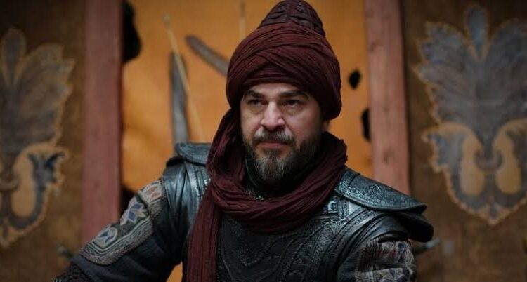 TRT dizilerinin vazgeçilmeziydi: Engin Altan Düzyatan ülkeyi terk ediyor 1 TRT dizilerinin vazgeçilmeziydi: Engin Altan Düzyatan ülkeyi terk ediyor