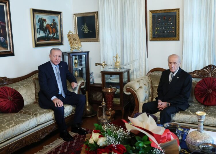 Erdoğan ile Bahçeli ne konuştu? İşte son kulis bilgileri: İmamoğlu detayı... 1 Erdoğan ile Bahçeli ne konuştu? İşte son kulis bilgileri: İmamoğlu detayı…