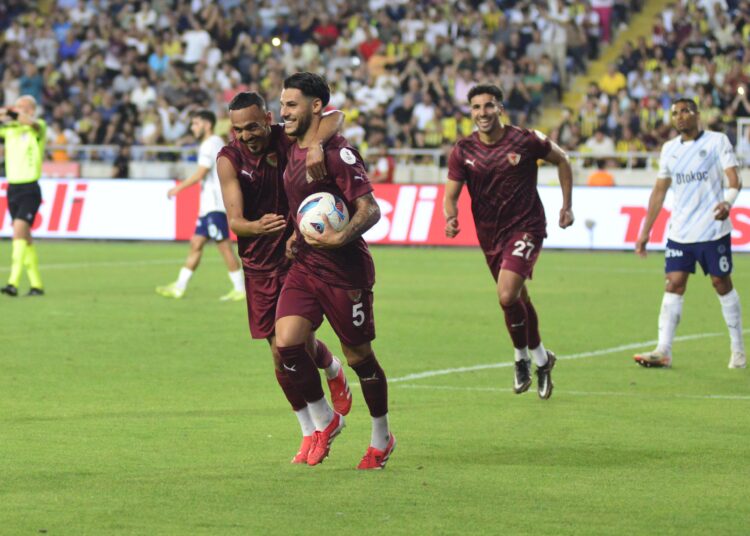 Fenerbahçe, küme düşen Hatayspor’dan 4 gol yedi