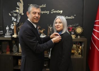 AKP’li Fuat Oktay’ın eski eşi Bedriye Şahinbaş CHP’ye geçti