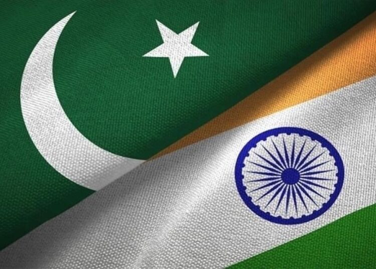 Keşmir’deki çatışmalarda 45 kişi hayatını kaybetti