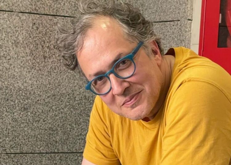 Cezaevinden çıkan yönetmen İlker Canikligil: 'Flu TV'de politik içeriklerimize son veriyoruz' 1 Cezaevinden çıkan yönetmen İlker Canikligil: ‘Flu TV’de politik içeriklerimize son veriyoruz’