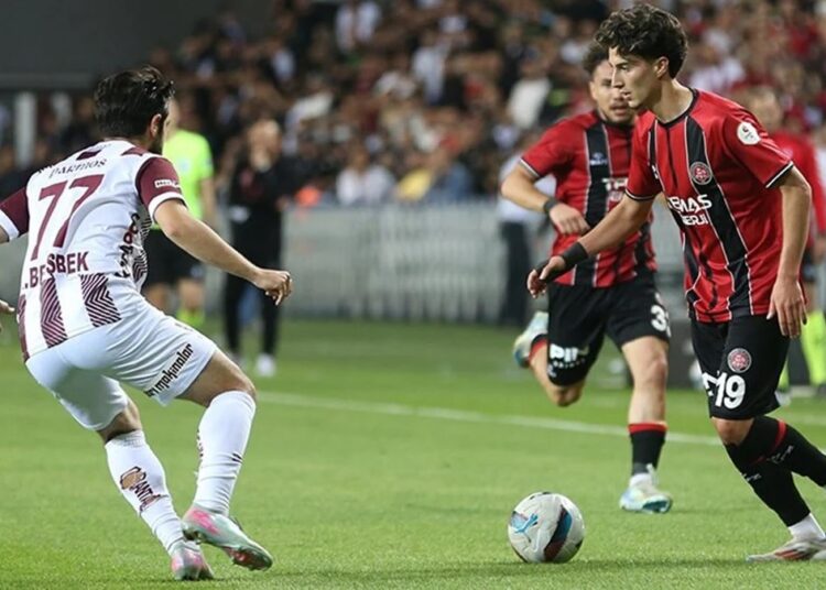 Süper Lig’e yükselen son takım Fatih Karagümrük oldu