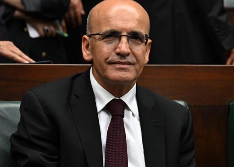 Bakan Şimşek'e göre; ekonominin daralması 'ılımlı büyüme' 1 Bakan Şimşek’e göre; ekonominin daralması ‘ılımlı büyüme’