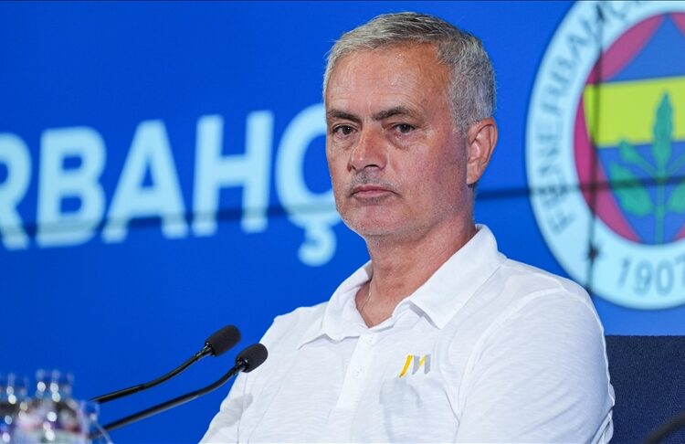 Mourinho: Lig başlamadan sonu belliydi 1 Mourinho: Lig başlamadan sonu belliydi