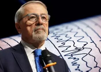 Prof. Dr. Naci Görür o bölgeyi uyardı: Geriliyor