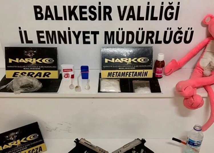 Pembe panter oyuncağından uyuşturucu çıktı 1 Pembe panter oyuncağından uyuşturucu çıktı