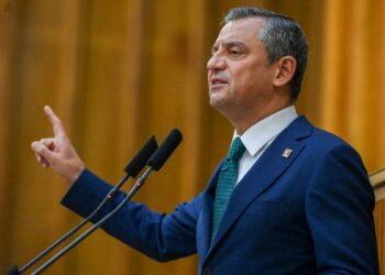 Özgür Özel’den Erdoğan’a: Cunta başkanı olarak siyaseti noktalıyorsun