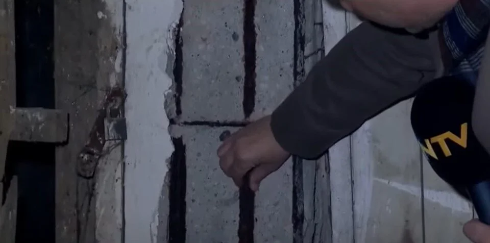 Kolonları patlamıştı: İstanbul'da 96 dairelik siteye tahliye 2 Kolonları patlamıştı: İstanbul'da 96 dairelik siteye tahliye