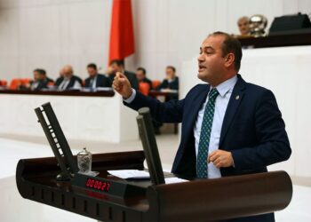 CHP’li Karabat’tan uyarı: “Türkiye döviz krizine sürükleniyor”