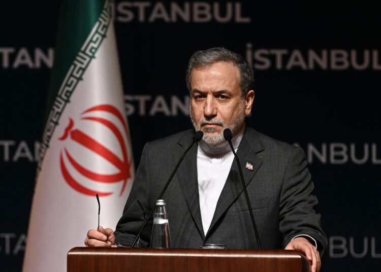 İran Dışişleri Bakanı: ABD diplomasiyi havaya uçurmaya karar verdi