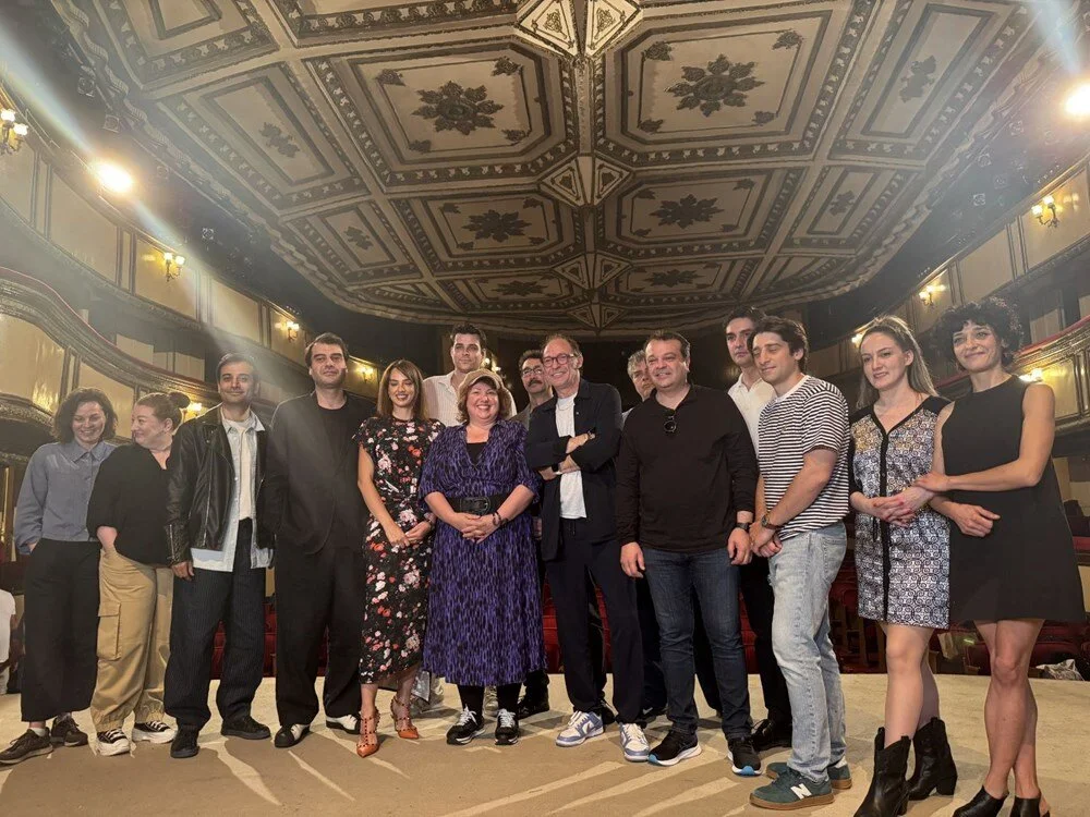 Kadro tamam: Adile filminin ekibi bir araya geldi