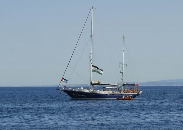 Yardım taşıyan Madleen gemisi yeniden Gazze yolunda