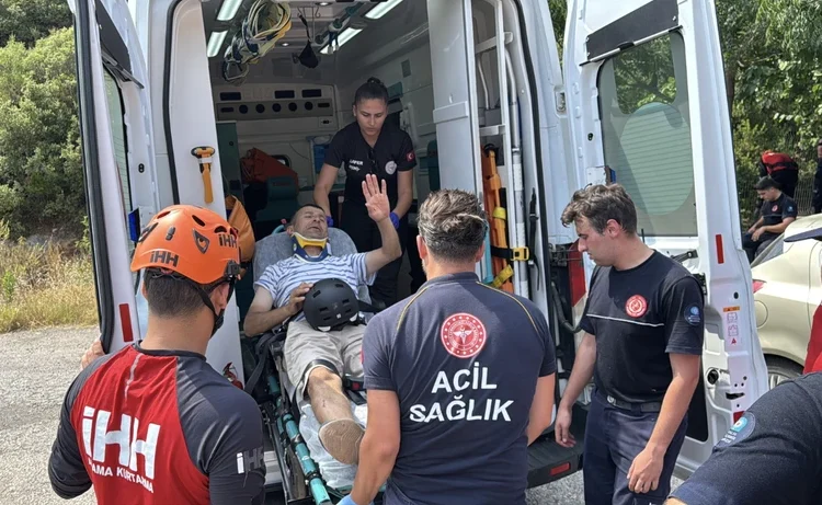 Alanya'da feci olay: 800 metreden kayalıklara düştü 1 Alanya’da feci olay: 800 metreden kayalıklara düştü