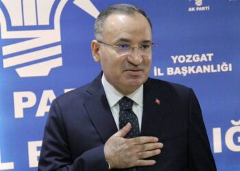 AK Parti'nin Meclis Başkanvekili yeniden Bekir Bozdağ oldu 2 AK Parti’nin Meclis Başkanvekili yeniden Bekir Bozdağ oldu