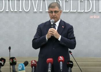 İşçilerin greve çıktığı İzmir’de Belediye Başkanı Tugay: Bütçemize göre hareket etmek zorundayız