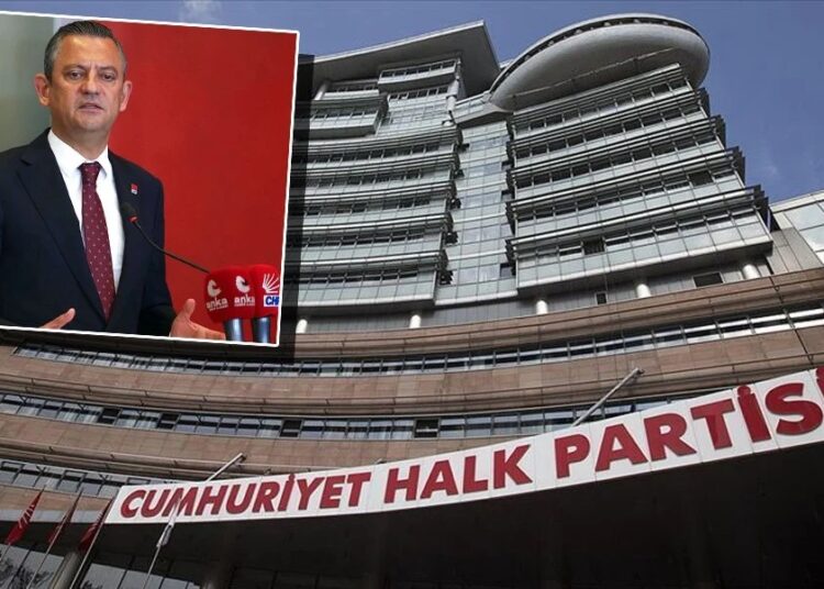 Kayyum iddialarıyla ilgili konuşan Özel: Genel merkez binasını terk etmem