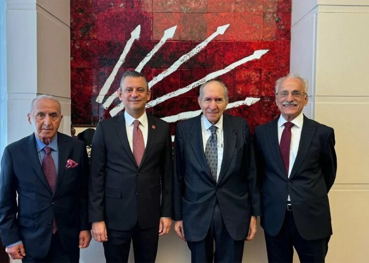CHP’nin eski genel başkanlarından Özgür Özel açıklaması