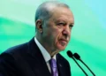 Erdoğan’dan Özgür Özel’e: Yabancılardan demokrasi dileniyor