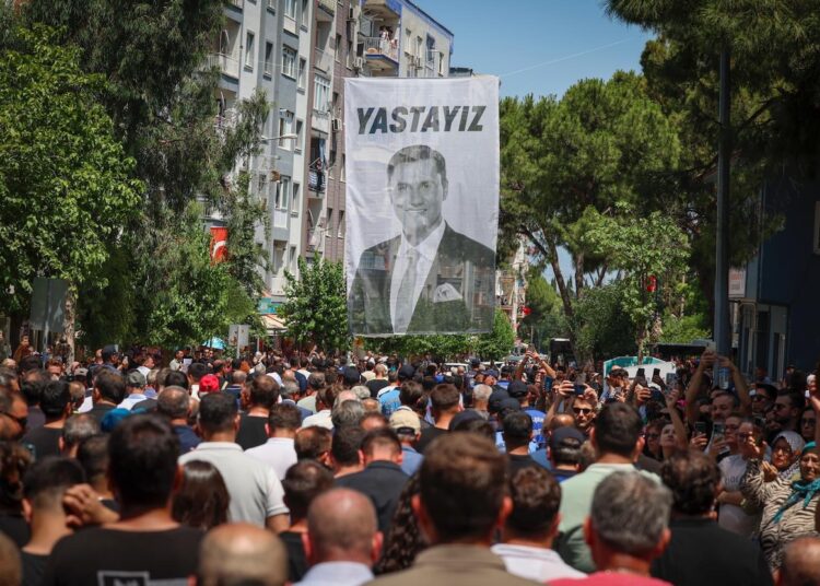 Tuna Cevher yazdı I Manisa, birleştirici başkanını kaybetti: Ferdi Zeyrek’e veda