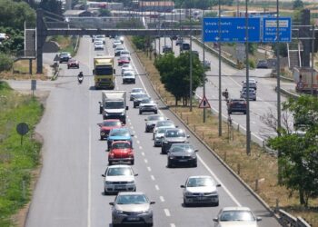 Dönüşler başladı, İstanbul’da trafik yoğunluğu arttı