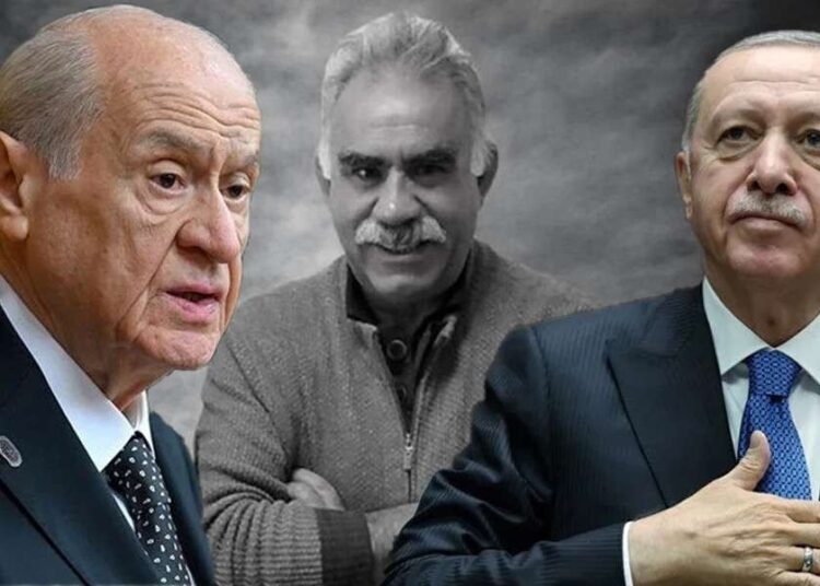 Mümtaz’er Türköne yazdı I Dış Cephe ateş altında iken İç Cephe ne durumda? 1 Mümtaz’er Türköne yazdı I Dış Cephe ateş altında iken İç Cephe ne durumda?