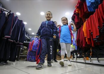 Yeni eğitim öğretim döneminde okullarda forma zorunluluğu geri geliyor