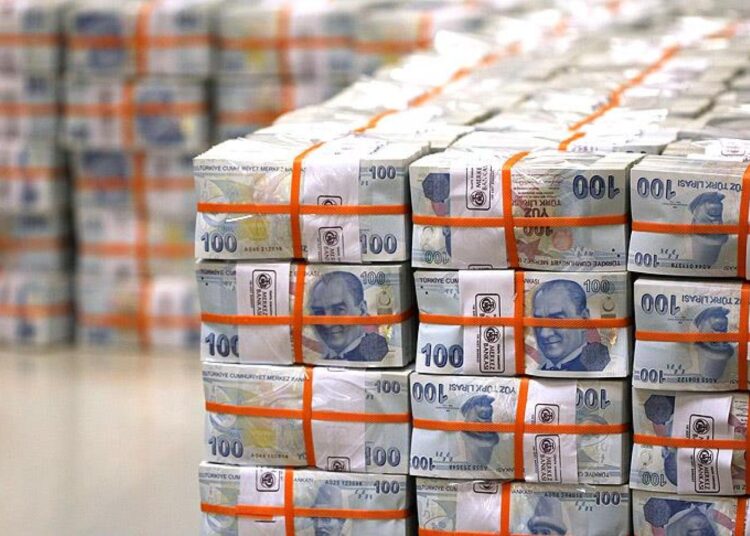 Tuna Cevher yazdı I Yüksek borç, düşük umut: Sarmala doğru son sürat