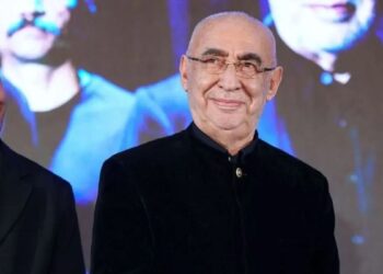 Veda gibi açıklama yaptı, sahneleri bıraktı